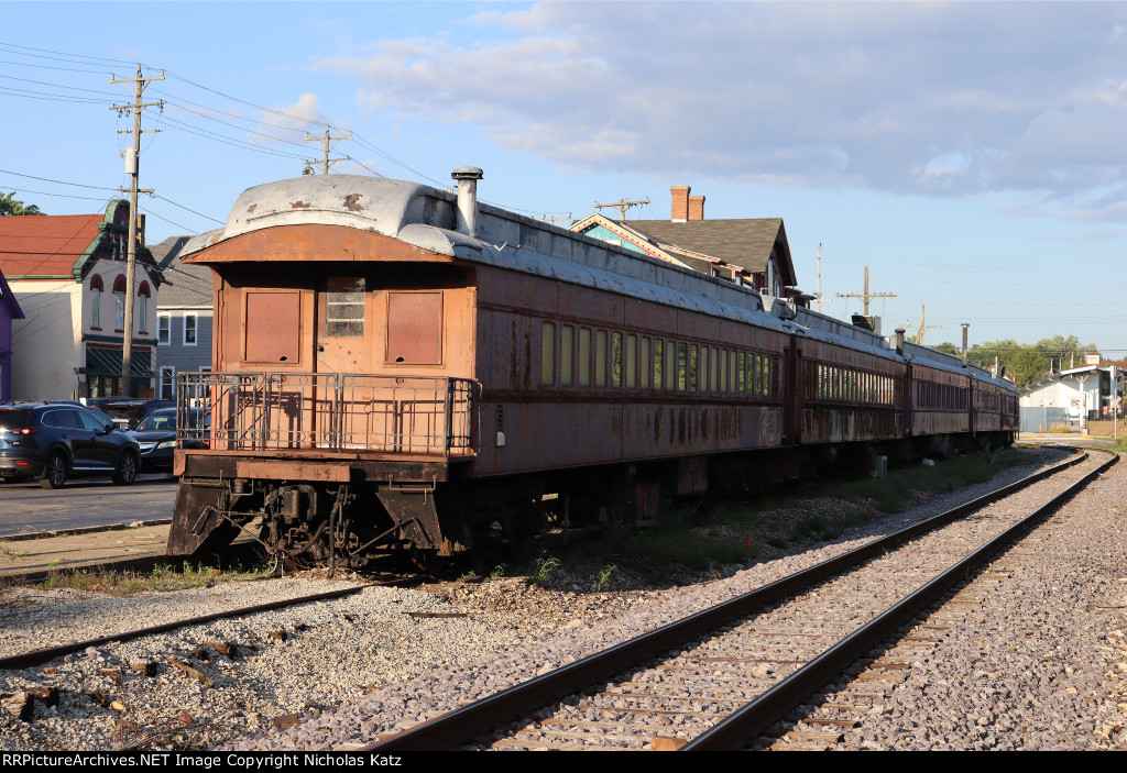 Waukesha & Western Passenger Cars